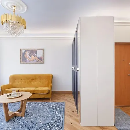 Apartment In Old Town With Free Parking